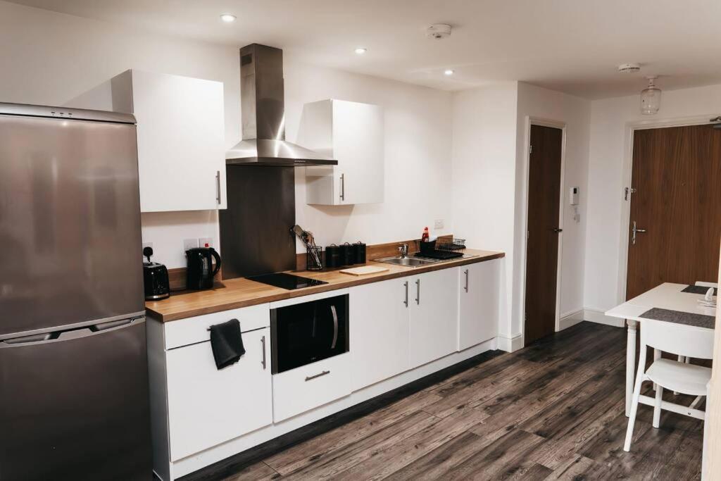 Stunning Modern Heart Of The City Apartment Sheffield Exterior photo